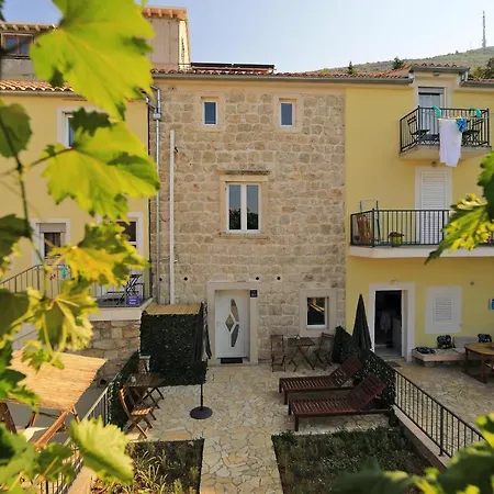 Timeless - Studio With Patio And City View Dubrovník